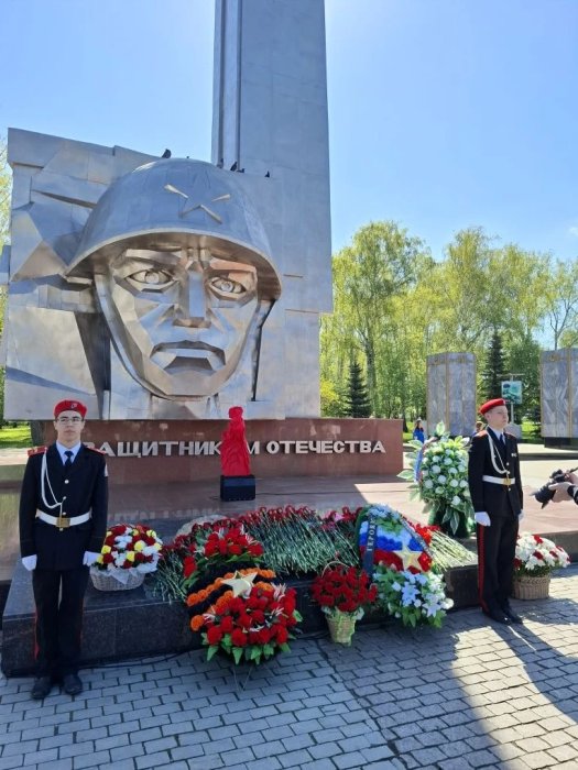 Колледж Комитент чтит память героев: 81-я годовщина Великой Победы в парке «Сад Победы»